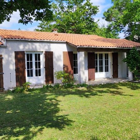 Maison A 8 Min A Pied De La Plage Avec Jardin Clos Et Ombrage Saint-Georges-d'Oleron Bagian luar foto