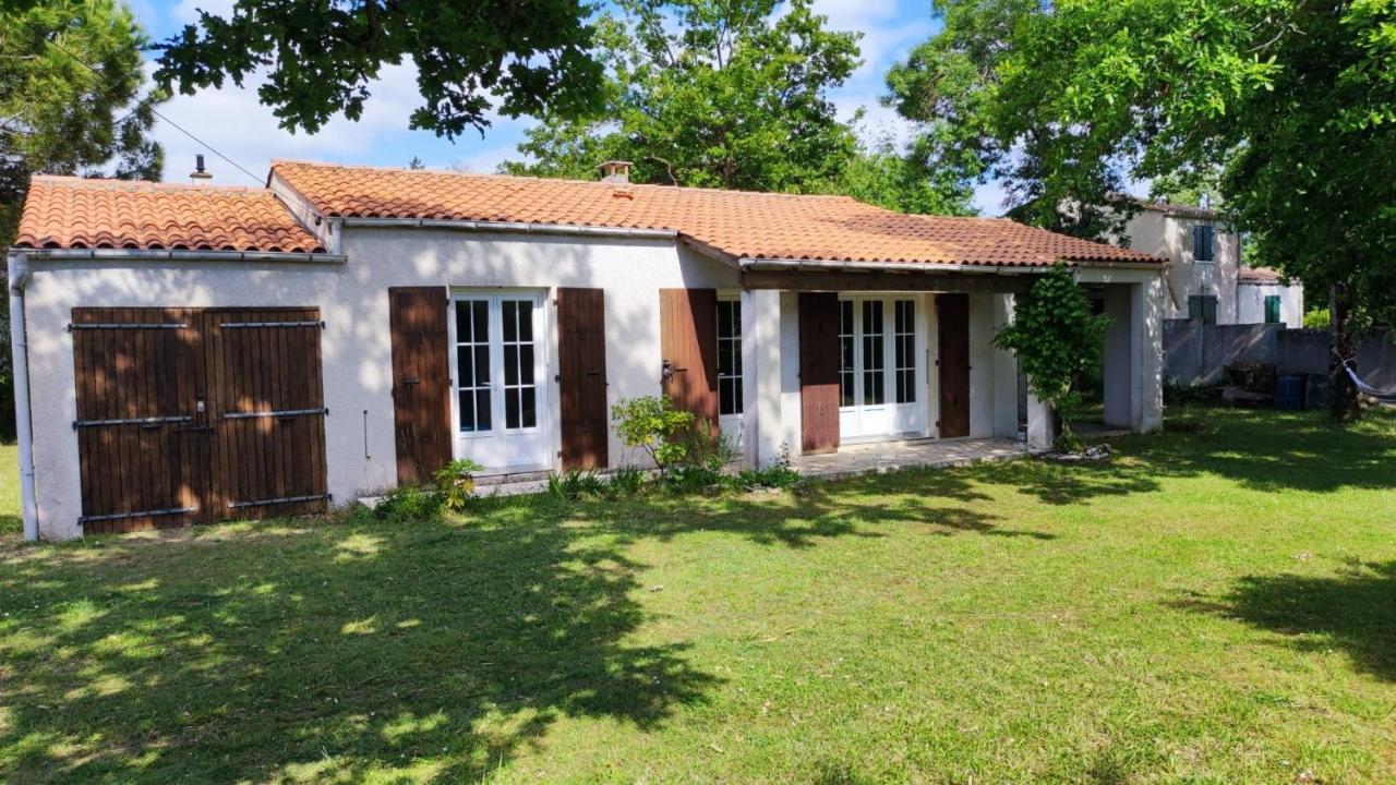 Maison A 8 Min A Pied De La Plage Avec Jardin Clos Et Ombrage Saint-Georges-d'Oleron Bagian luar foto