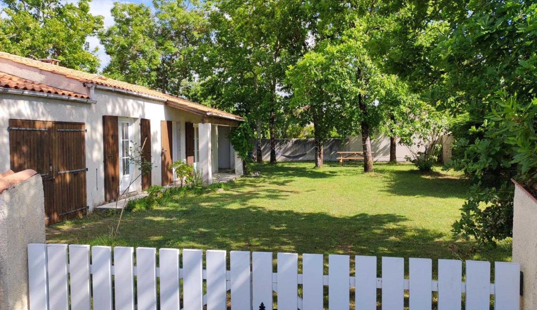 Maison A 8 Min A Pied De La Plage Avec Jardin Clos Et Ombrage Saint-Georges-d'Oleron Bagian luar foto